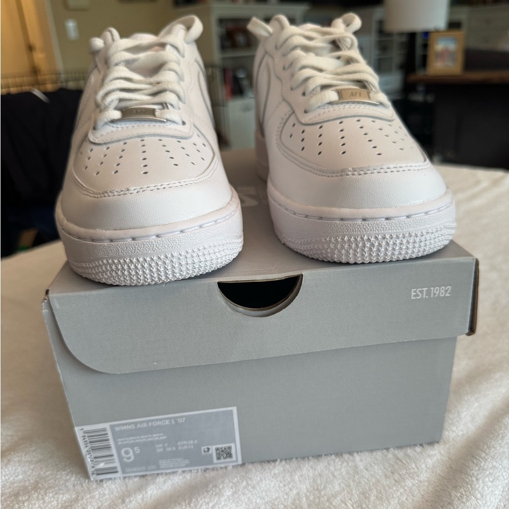 Nike WMNS Air Force 1 '07 White